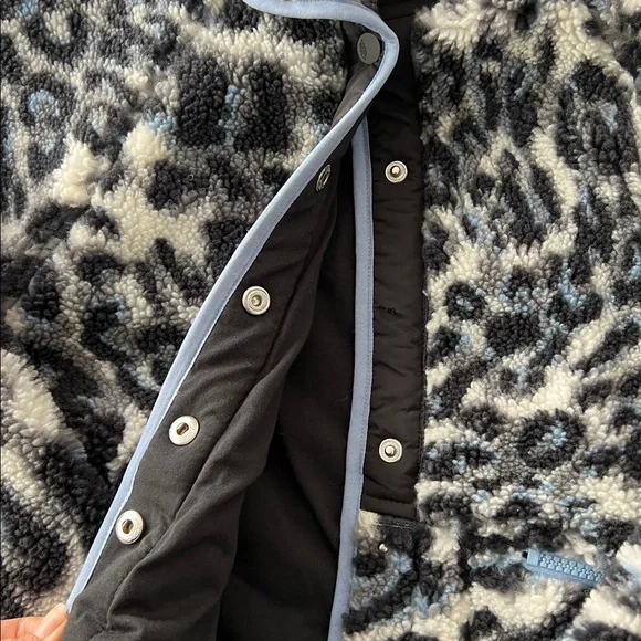 FP Movement by Free People Black, White & Blue Leopard Print Fleece Jacket - Picture 8 of 9